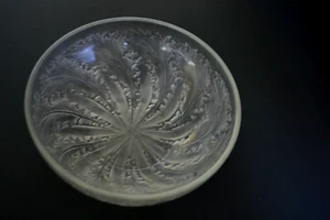 ANTIQUE RENE LALIQUE CHICOREE BOWL - CIRCA 1921 - Picture 1 of 4