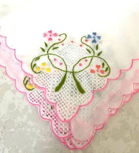 Vintage Mid Century Embroidered Flower Napkins, Vintage Napkins - Picture 1 of 2