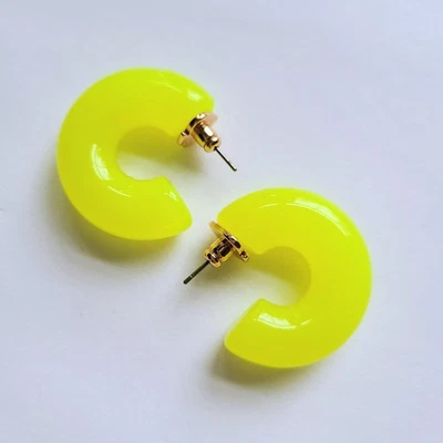 Kate Spade Chunky Poolside Jelly Hoop Earrings 1.2" Neon Yellow Vacation Resort - Image 1 of 4