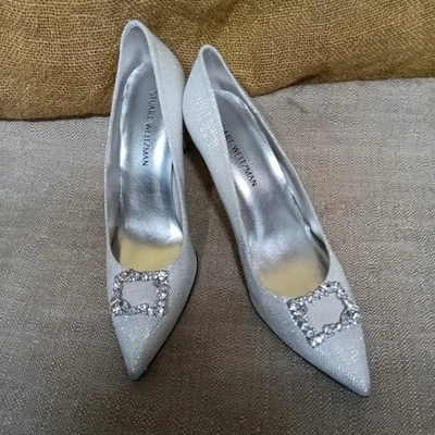 ¡¡GUAU!! STUART WEITZMAN ~ ¡BOMBAS DE LENTEJUELAS PLATEADAS CON HEBILLA GRANDE BLING! TALLA 12M-LEER Foto 1 de 4