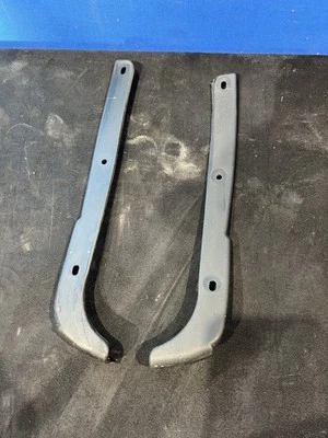 LEXUS IS300 2001-2005 OEM PROTECTOR DE PANEL DE GUARDABARROS DELANTERO GUARDABARROS SOPORTE MOLDURA Foto 1 de 4