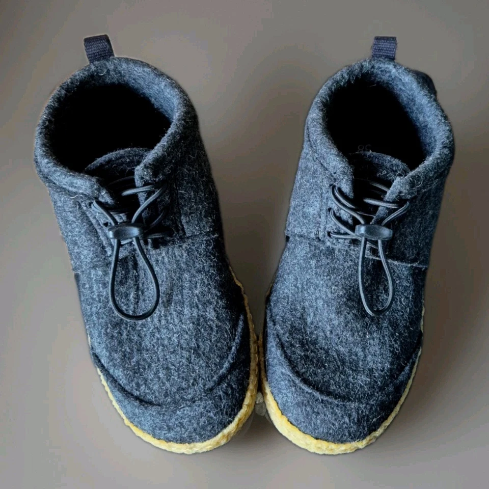 ZAPATILLAS WOOLFIT NÓMADAS/GRIS OSCURO/SUELA DE GOMA NATURAL/VARIAS TALLAS/USADAS Foto 1 de 4