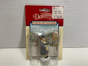 1996 Lemax Dickensvale Boy Singing Christmas Carols Porzellan Figur - Bild 1 von 2