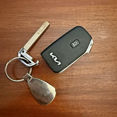OEM 2021-2025 KIA SPORTAGE smart keyless entry remote key fob 95440-P1100 EUC - Image 1 of 4