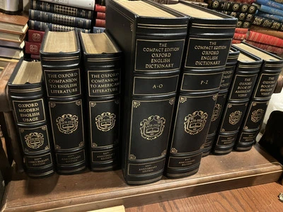 FRANKLIN LIBRARY: OXFORD REFERENCE CLASSICS OF THE ENGLISH LANGUAGE: 8 VOLUMES - Image 1 of 4
