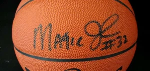 Lakers Magic Johnson Signed Autographed  Spalding Basketball  w/COA from JSA - Picture 1 of 2
