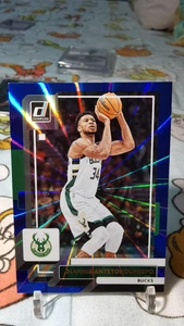2022-23 Donruss Giannis Anteokounmpo Holo BLUE Laser #32/49 Bucks MVP - Picture 1 of 2