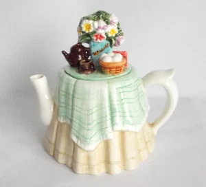 WHITTARD OF CHELSEA MINIATURA DECORATIVA COLECCIONABLE MESA DE TÉ TETERA ADORNO - Imagen 1 de 6