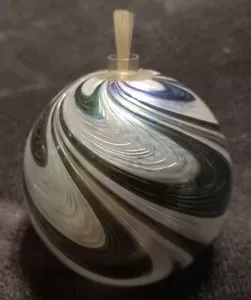 Mundgeblasene Kunstglas Öllampe Kugel erhaben geripptes Glas mit Glasdocht - Bild 1 von 9