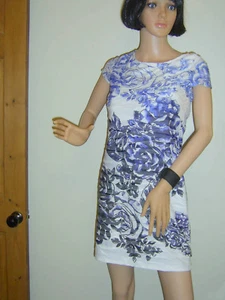 VESTIDO BODYCON FASE OCHO "ROSAS" Talla 10 NUEVO CON ETIQUETAS EQUIPO DE BODA NAVIDEÑO - Imagen 1 de 5
