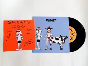 DUVET - GIRLCOW / SWEATY DOG - RARE 7" VINYL & SIGNED ORANGE CARD - FOMO044PD - Foto 1 di 7
