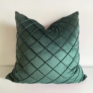 60*60cm Home Pillow Case Velvet Pleated Diamond European Cushion Cover- Dk Green - Picture 1 of 3