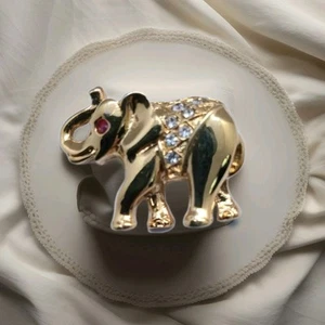 Rhinestone Trunk Up Elephant Brooch Pink Crystal Eye Gold Tone Lucky Elephant - Picture 1 of 6