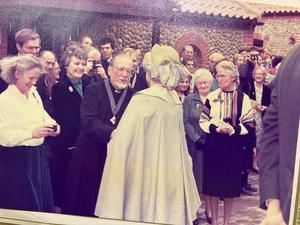 VINTAGE 5"x7" FOTOGRAFIE: EIN KÖNIGLICHER BESUCH IM ANGLIKANISCHEN SCHREIN ~ WALSINGHAM - Bild 1 von 1