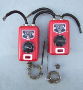 (2) Chromalox AR-2524P 250VAC 25A 50-250 Degree Range Temperature Controls - Picture 1 of 2