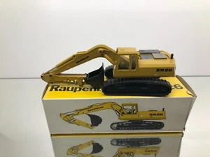 CONRAD 2814 ZEPPELIN ZR26 TRACK EXCAVATOR BAGGER DIGGER -1:50- GOOD IN BOX - Picture 1 of 9