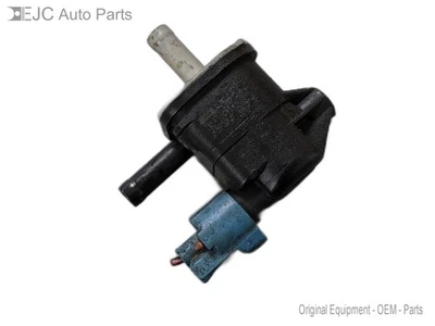 Válvula de purga EVAP de 2016 Subaru Legacy 2.5 16131AA060 gasolina Foto 1 de 4