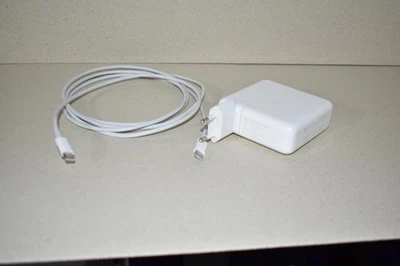Original Apple 96W USB-C Power Adapter Netzteil A2166 Ladegerät + Kabel+STECKER - Bild 1 von 2