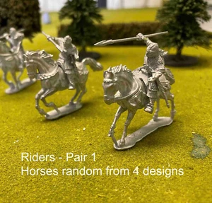NEW! 11th C Knights with Spear / Sword - PAIR 1, Reconquista, Medieval, Crusades - Picture 1 of 13