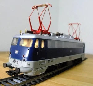 Liliput 110 042 HO gauge DB E10 electric loco in blue/grey livery - Picture 1 of 15