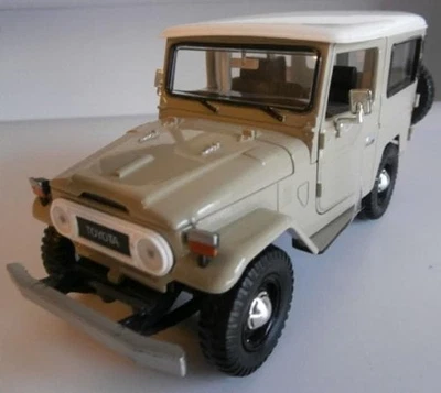 1/24 FJ40 Land Cruiser beige pressofuso el - Immagine 1 di 4