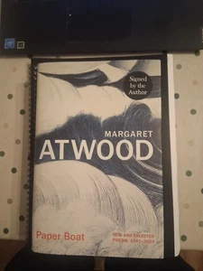 SIGNED. MARGARET ATWOOD. PAPER BOAT. 1ST. 2024. FINE. - Bild 1 von 4