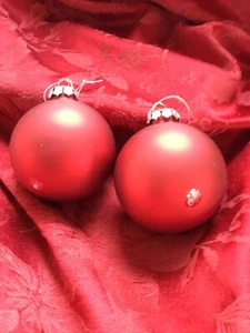 FLAWLESS Exquisite WATERFORD Pair Red Large Christmas Ornament BALLS - Picture 1 of 4