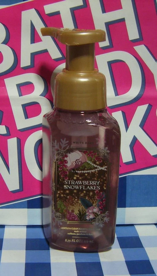 BATH & BODY WORKS GENTLE FOAMING HAND SOAP Strawberry Snowflake (21/2495) - Image 1 of 1