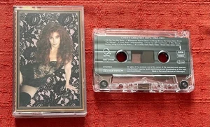 CHER - CASSETTE TAPE - CHER'S GREATEST HITS : 1965-1992 - Picture 1 of 5