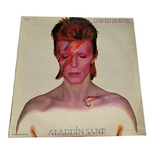 David Bowie “Aladdin Sane” Vinyl LP - 1980 Reissue (AYL1-3890) VG+ - Picture 1 of 3