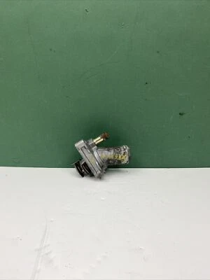 Nissan Xterra 2006 carcasa termostato con termostato OEM Foto 1 de 4