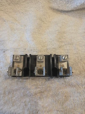 Eaton Fuse Block, 5009 52G13, UNUSED — 第 1/4 张图片