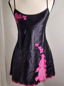 Victoria's Secret Y2K Madison Bier-Schlupfkleid schwarz & pink Spitzendetails Gr. S - Bild 1 von 8