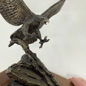 Vtg Bronze Bald Eagle Dead Aim by Wally Shoop Wood Base Signed #555/2500 COA - Picture 1 of 15