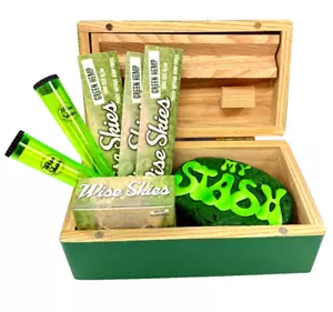 Wise Skies Green Mini Rolling Box Set Bundle Set Stash Aschenbecher Blättchen - Bild 1 von 13