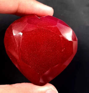 Beautiful Sale Heart Shape 424.30 Carat African Certified Red Ruby Gemstone YSJ - Picture 1 of 8