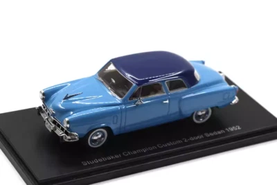 1/43 NEO Studebaker Champion Custom 2-door - Image 1 of 4