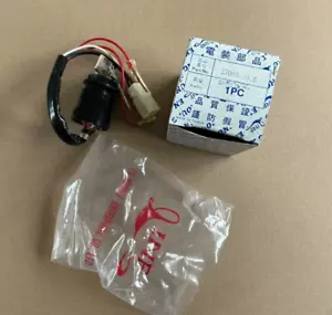 PATTERN KAWASAKI AR 50 AR50 AR80 AE 80 6 VOLT IGNITION SWITCH 2 KEYS 27005 1045 - Picture 1 of 6