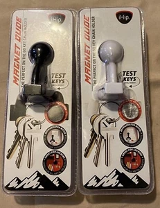 (2) Magnet Dude Keys Key Chain Holder Black~White - Picture 1 of 2