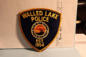 police patch WALLED LAKE POLICE MICHIGAN - Bild 1 von 1