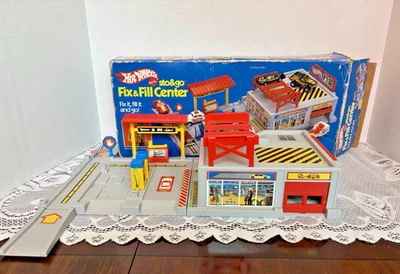 Vintage 1986 Mattel Hot Wheels Sto & Go Fix & Fill Center Playset w/ Box - Image 1 of 4