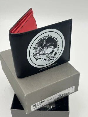 BN ALEXANDER MCQUEEN SKULL BADGE PRINT BILLFOLD WALLET WITH COIN POCKET - Image 1 of 4