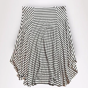Women’s CHICO’S Black & White Modest Striped Long Flow Skirt Size 3P (16 Petite) - Picture 1 of 2