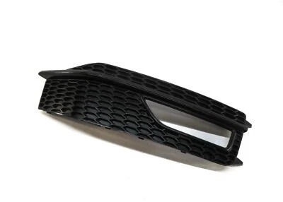 AUDI A4 2013-2016 (B8 8K) PASAJERO DELANTERO DERECHO FAROS ANTINIEBLA REJILLA MOLDURA Foto 1 de 3