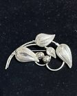 • Duża antyczna broszka ze srebra szpilka z liśćmi srebra szpilka