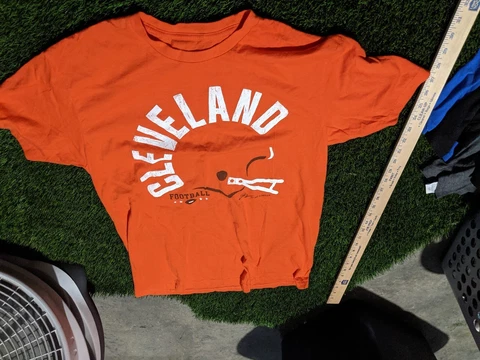 GV Art Cleveland Browns T Shirt Size M Cover