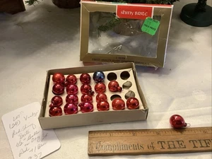 C1937đVintage Weihnachten Federbaum glĂ€nzend Brite Quecksilber Glas 1/2" (20) Kugeln - Bild 1 von 7