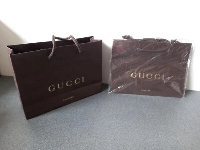 1 SAC SACHET EMBALLAGE CADEAU GUCCI NEUF DANS SON EMBALLAGE 23 CM X 17 CM