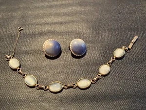 VTG Blue Oval Gemstone Bracelet & Clip On Earrings Marked Hong Kong - Picture 1 of 3