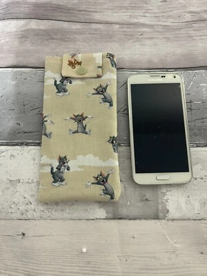 FUNDA DE TELÉFONO ACOLCHADA HECHA A MANO Tom y Jerry Regalo Él/Ella Foto 1 de 4